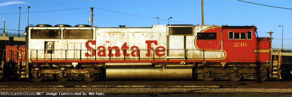Santa Fe SD75M 236